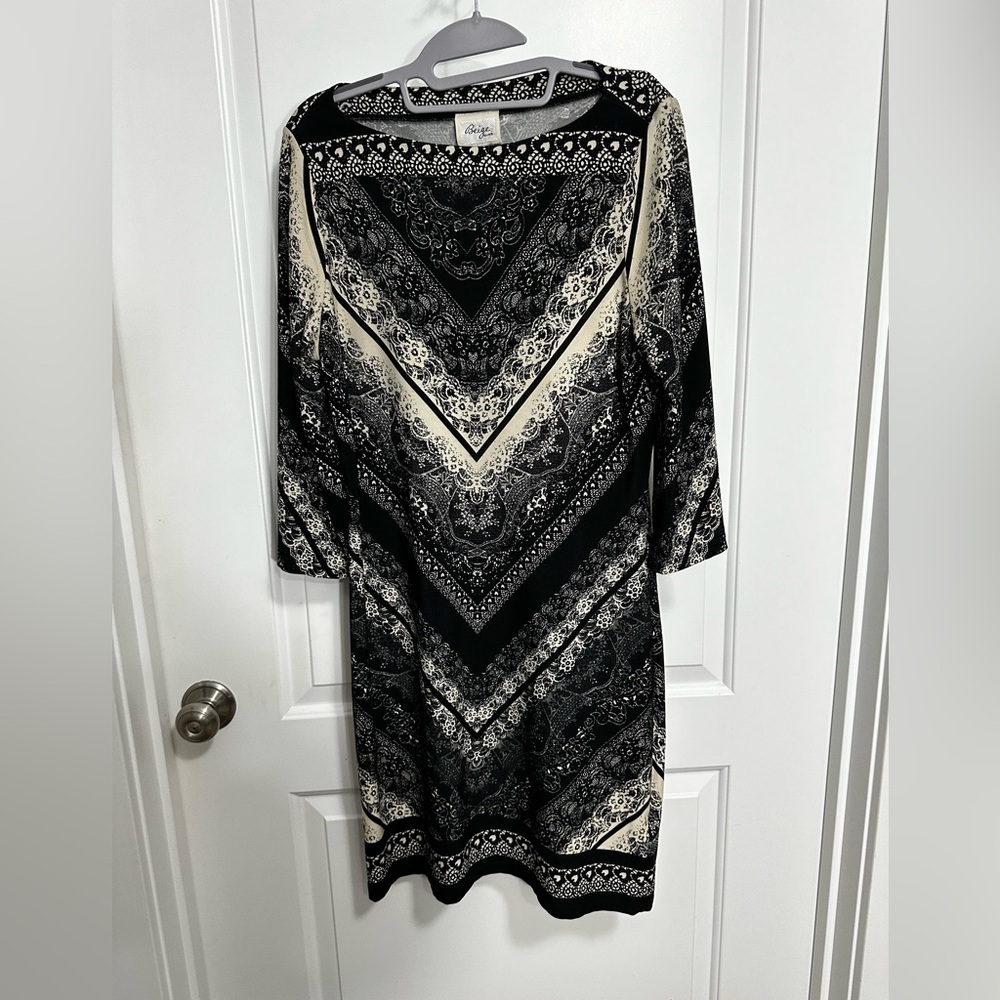 Beige by ECI Polyester Stretchy Sheath Black Cream Dress Size 8